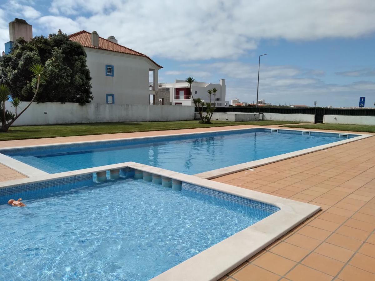 Palmeiras Apartement - T1 Com Piscina Балеал Екстериор снимка
